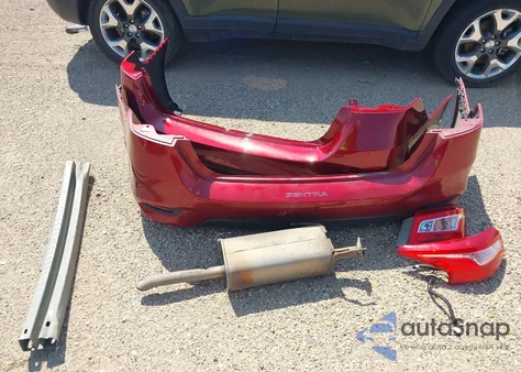 2019 Nissan Sentra Sl z USA, uszkodzony, nr VIN 3N1AB7AP6KY226624